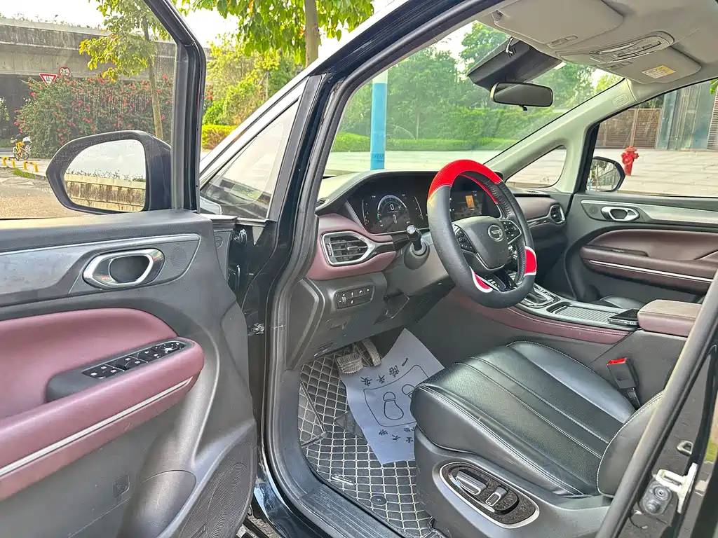GAC Trumpchi M6 2022 — фото 10