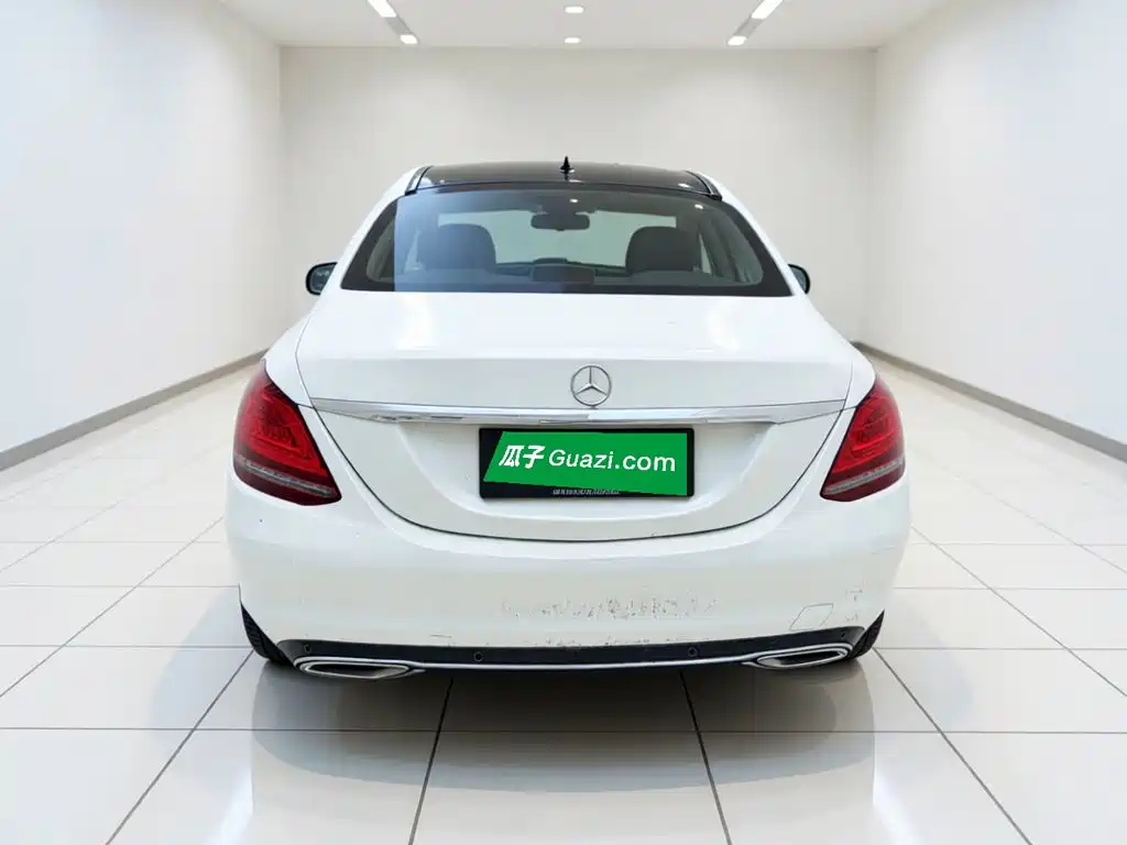 Mercedes-Benz C-Class 2021