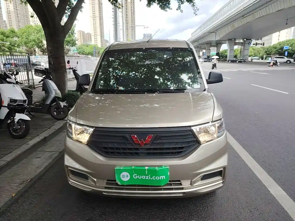 Wuling Hongguang V 2024