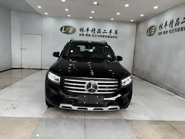 Mercedes-Benz GLB 2025