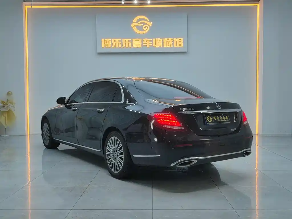 Mercedes-Benz E-Class 2020 — фото 19