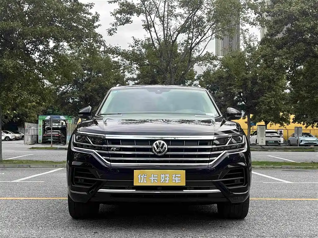 Volkswagen Touareg 2022 — фото 2