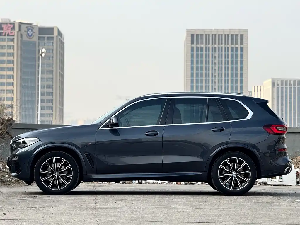 BMW X5 2021 — фото 3