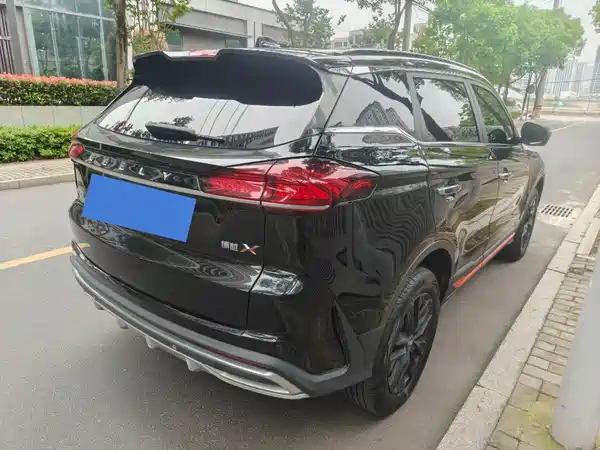 Geely Boyue 2022