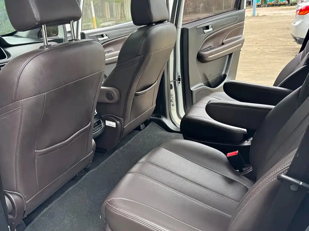GAC Motor Trumpchi M6 2020 — фото 12