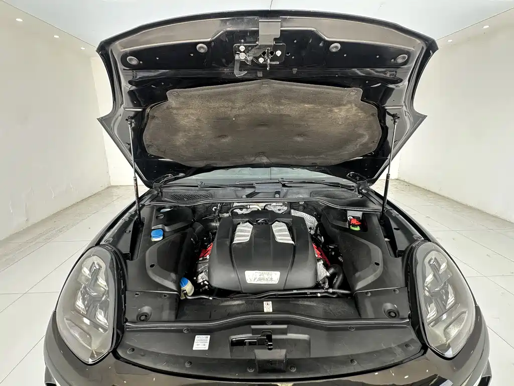 Porsche Cayenne 2015