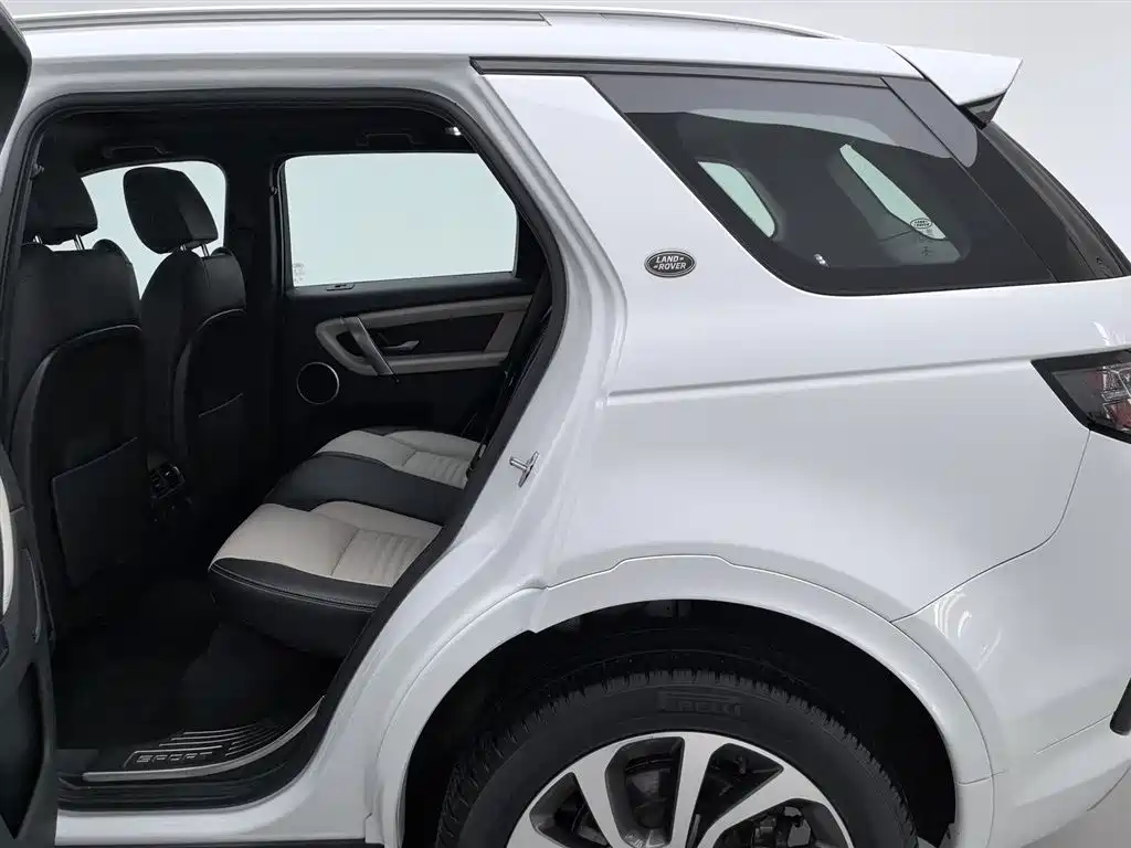 Land Rover Discovery Sport 2022 — фото 15