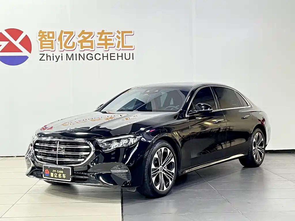 Mercedes-Benz E-Class 2025 — фото 1