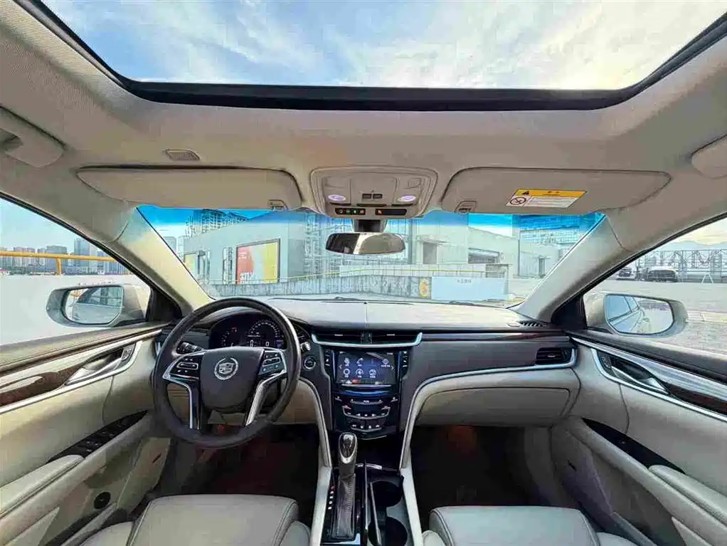 Cadillac XTS 2015 — фото 16