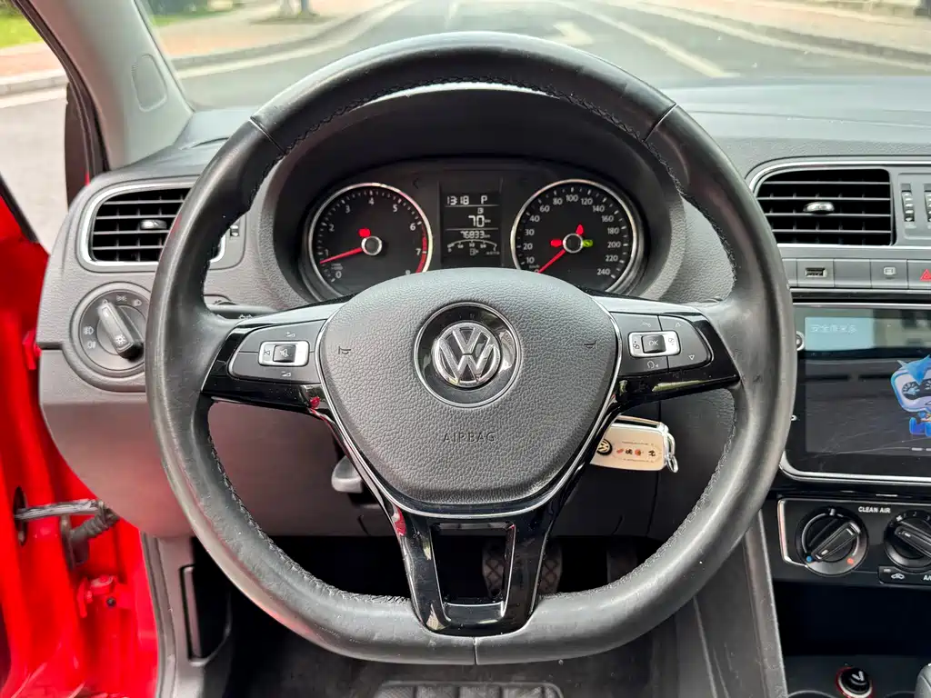 Volkswagen Polo 2018 — фото 13