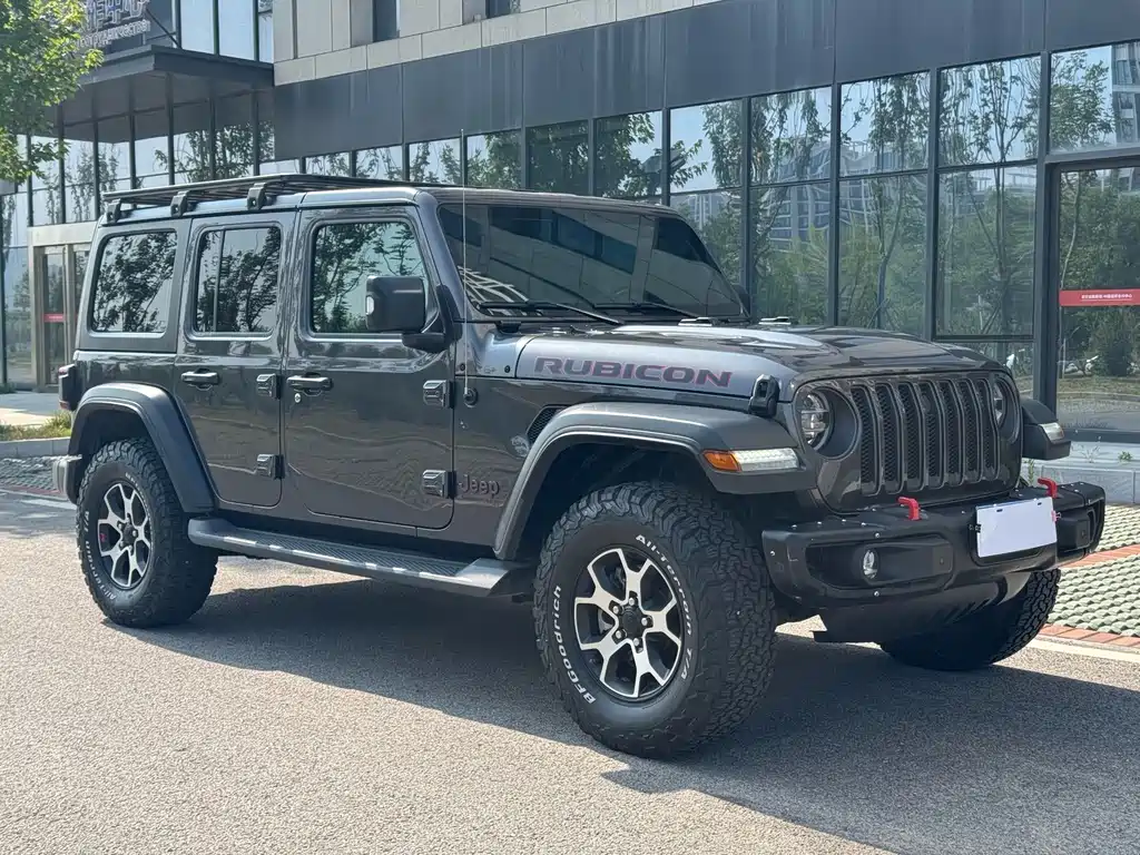 Jeep Wrangler 2021 — фото 31