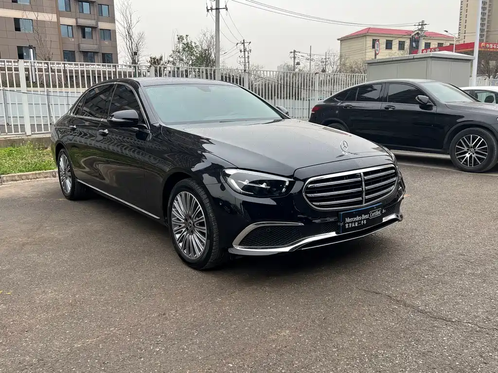 Mercedes-Benz E-Class 2023 — фото 4