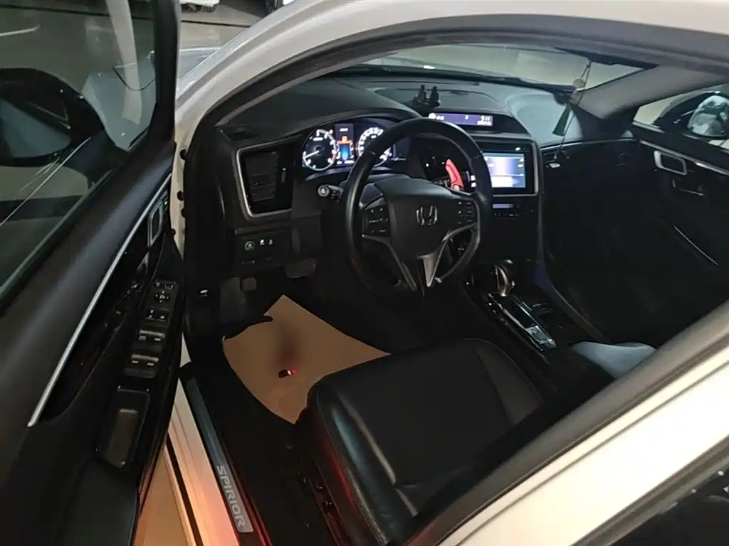 Honda Spirior 2017 — фото 16