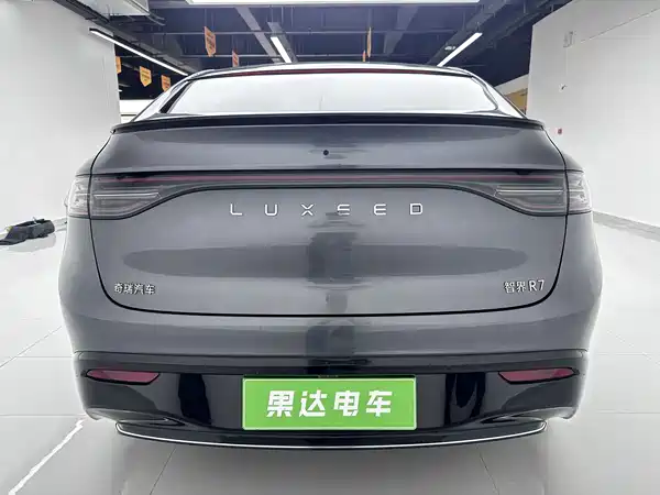 Luxeed R7 2025