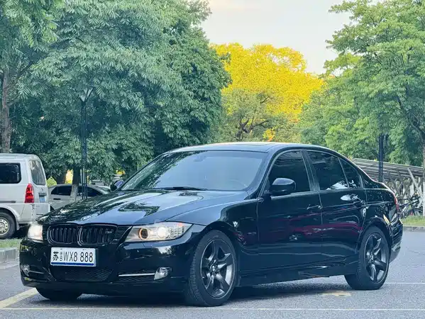BMW 3 Series 2011