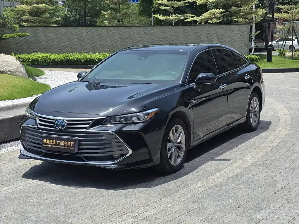 Toyota Avalon 2021 — фото 1