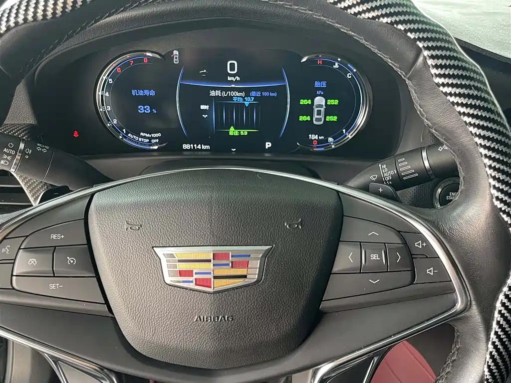 Cadillac CT6 2022 — фото 13