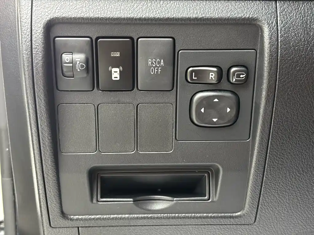 Toyota Land Cruiser 2018 — фото 14
