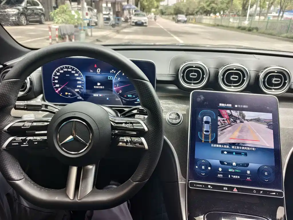 Mercedes-Benz C-Class 2022 — фото 11