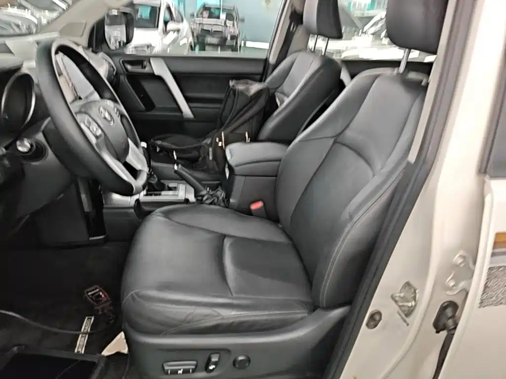 Toyota Prado 2017 — фото 15
