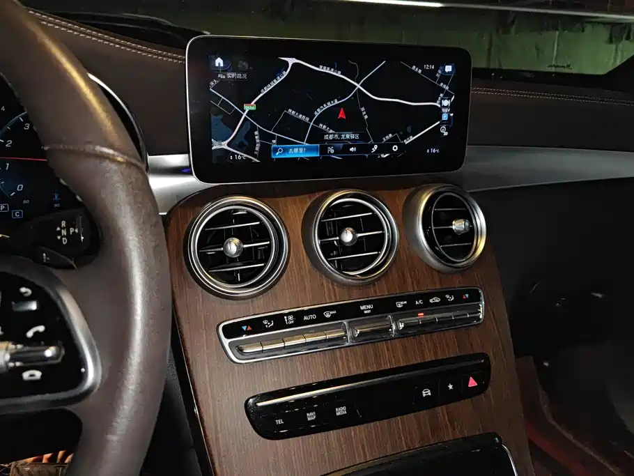 Mercedes-Benz GLC 2021 — фото 13