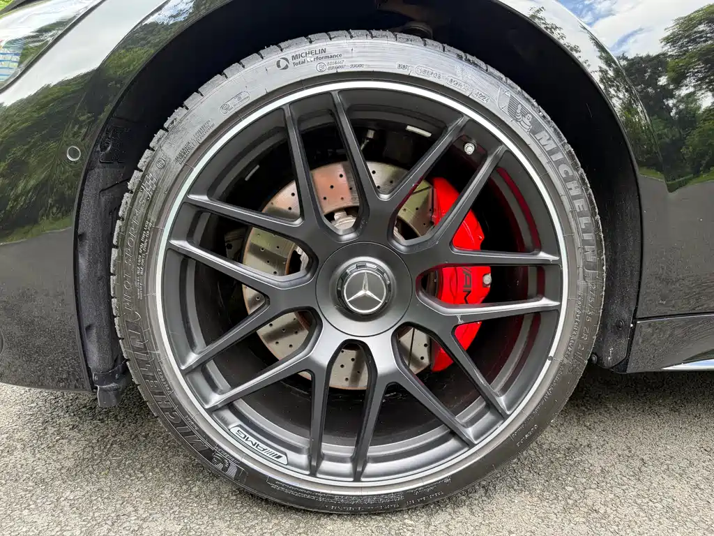 Mercedes-Benz AMG GT 2025 — фото 15
