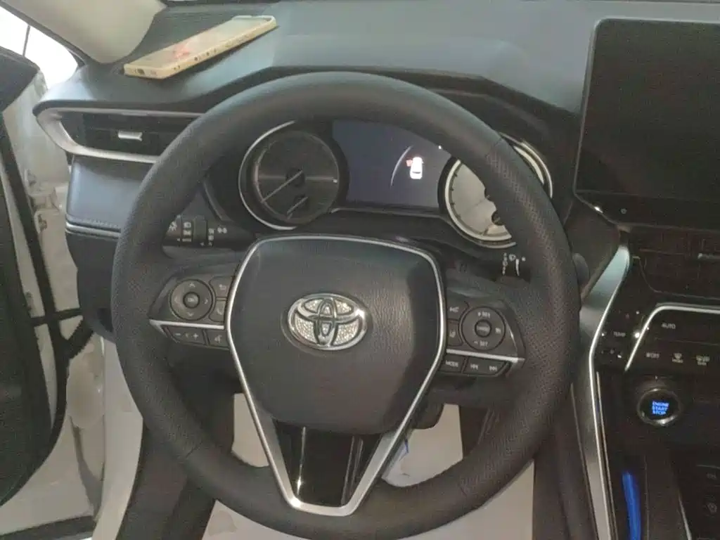 Toyota Harrier 2022 — фото 11