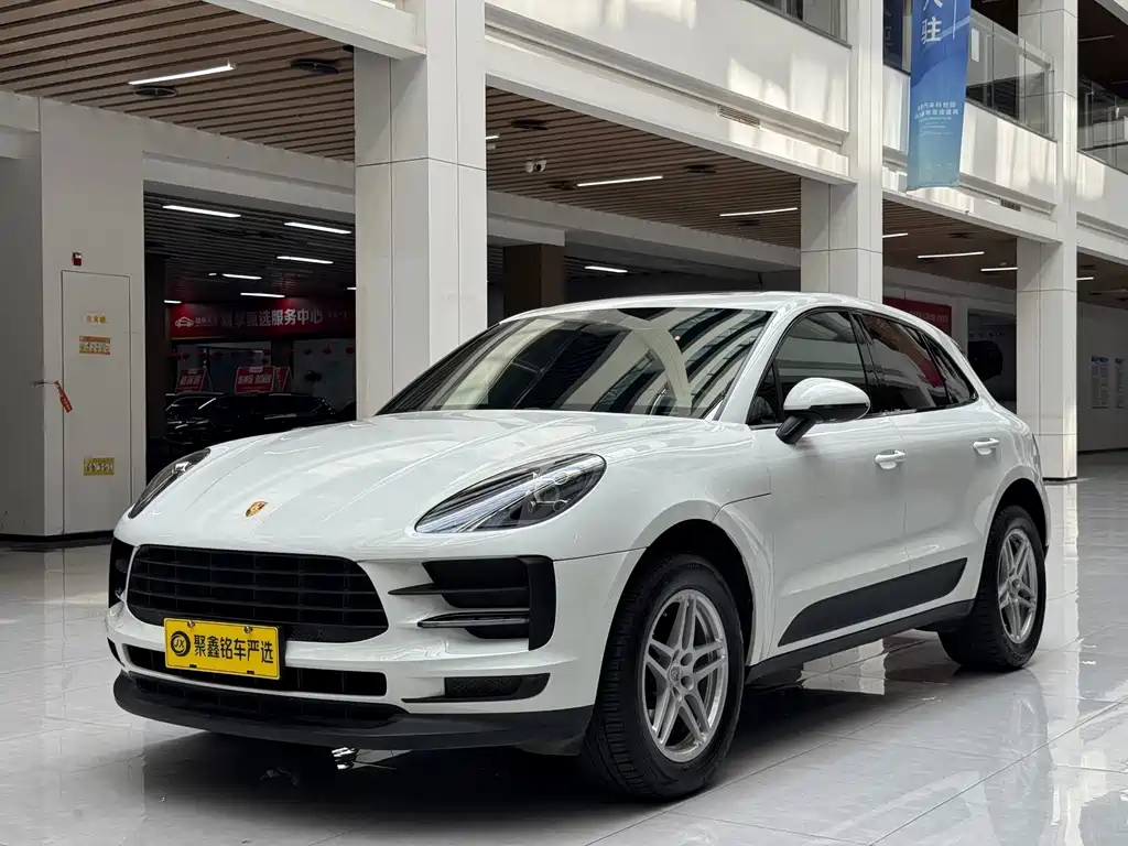 Porsche Macan 2019 — фото 1