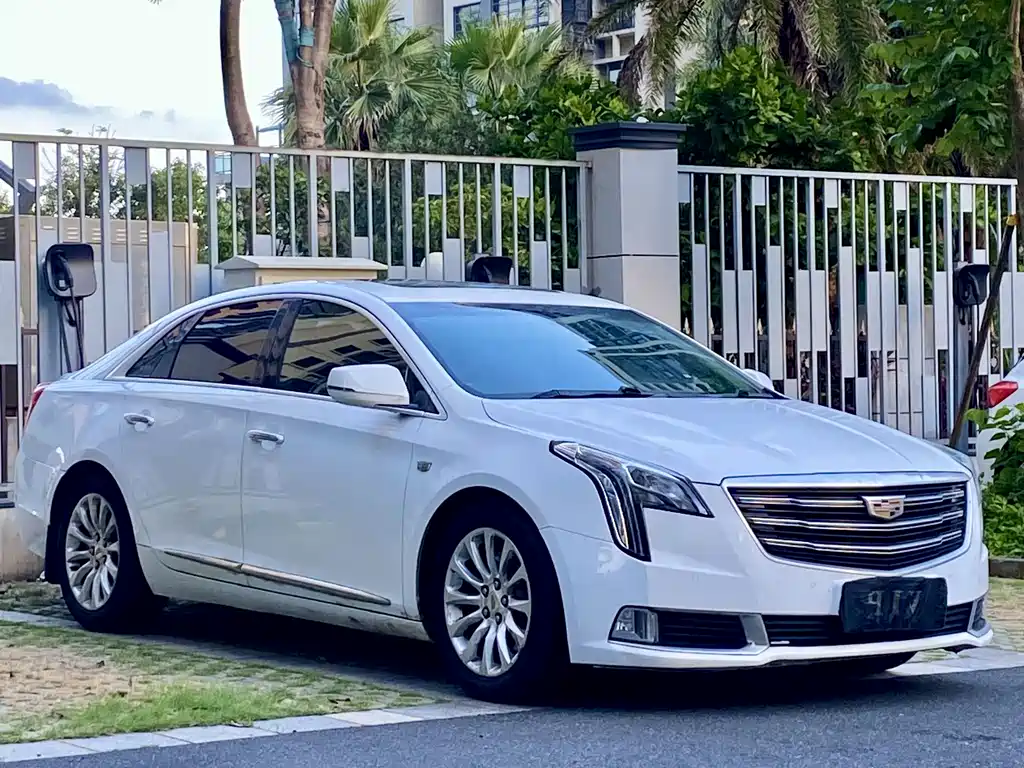 Cadillac XTS 2018 — фото 3