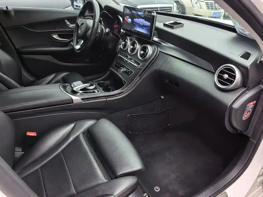 Mercedes-Benz C-Class 2018
