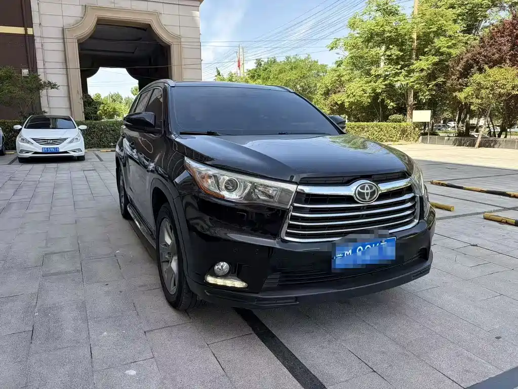 Toyota Highlander 2016 — фото 3