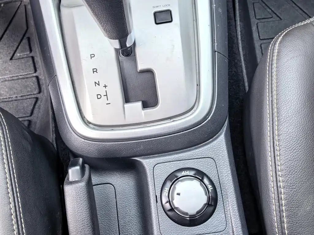 Isuzu MU-X 2017 — фото 13