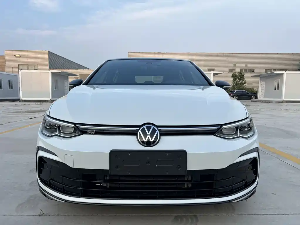 Volkswagen Golf 2023