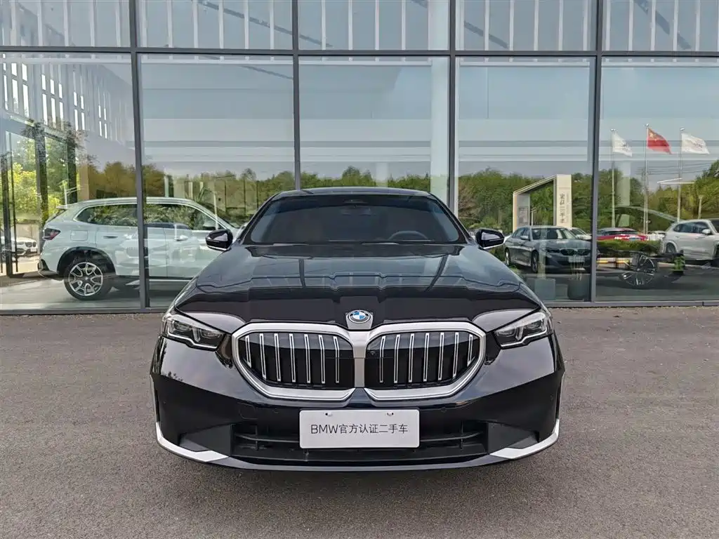 BMW 5 Series 2024