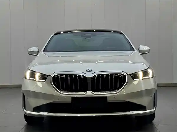 BMW 5 Series 2024