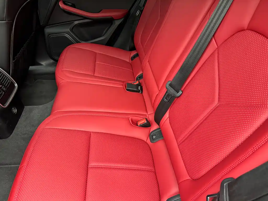 Porsche Macan 2019 — фото 10