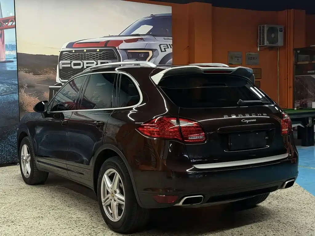 Porsche Cayenne 2014