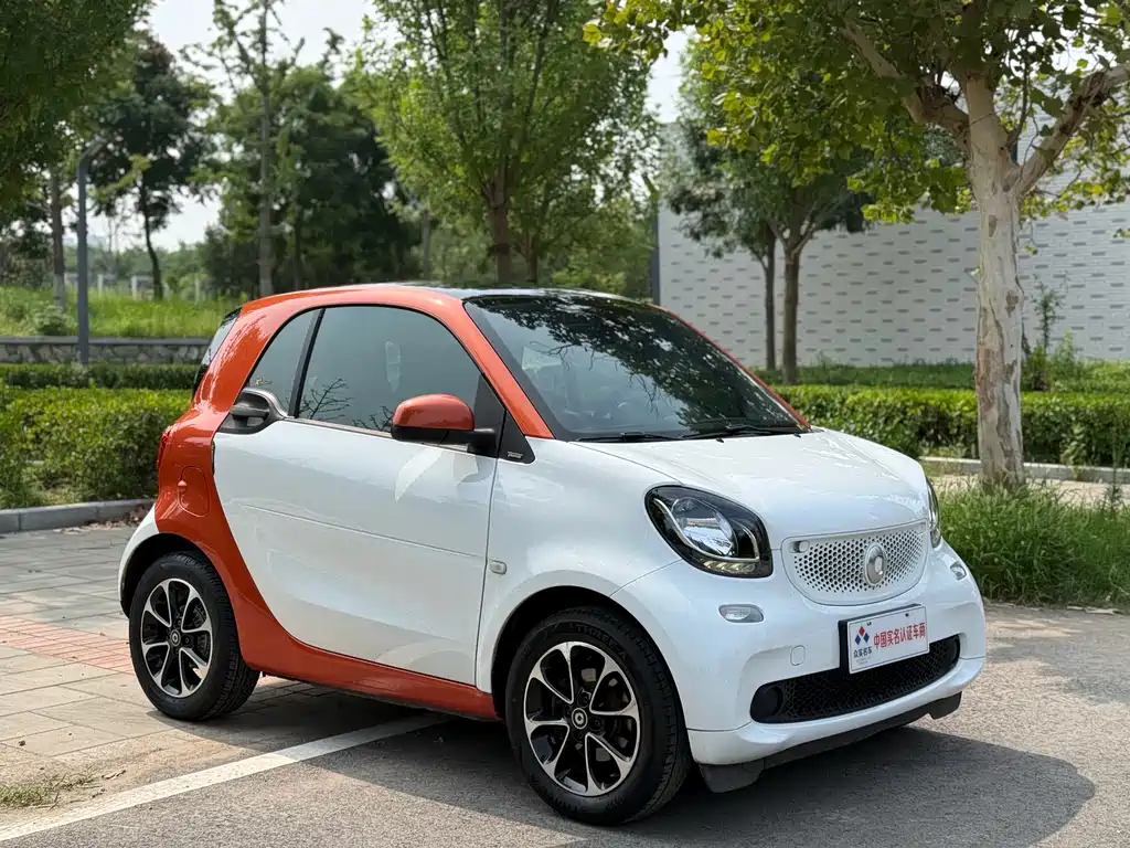 smart fortwo 2017 — фото 3