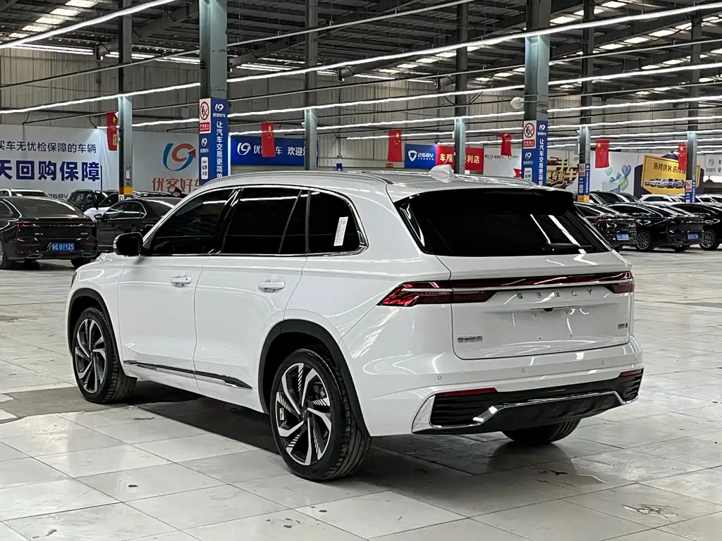 Geely Xingyue L 2024 — фото 15