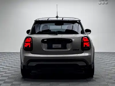 MINI MINI 2023