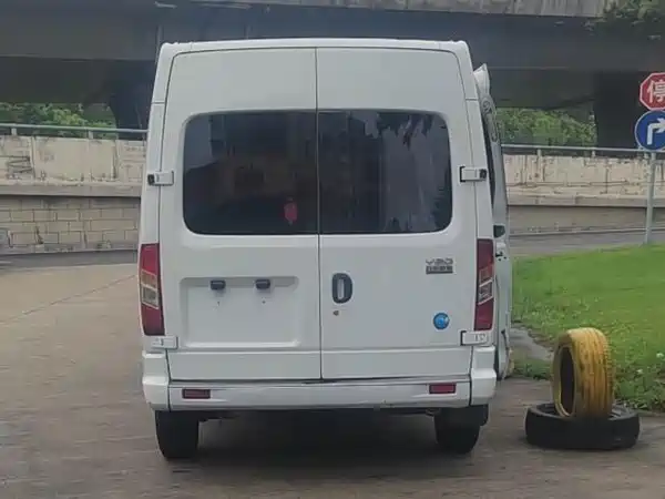 Maxus V80 2022