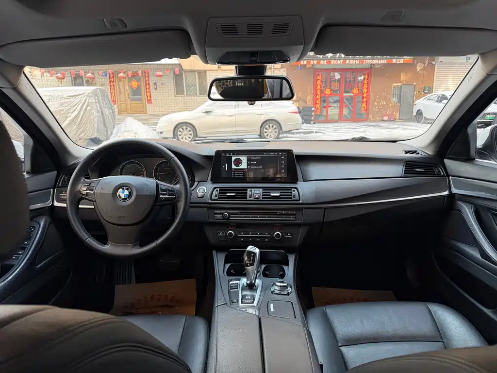 BMW 5 Series 2014 — фото 11