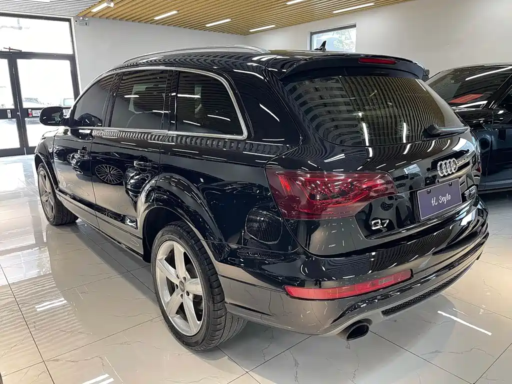 Audi Q7 2015 — фото 4