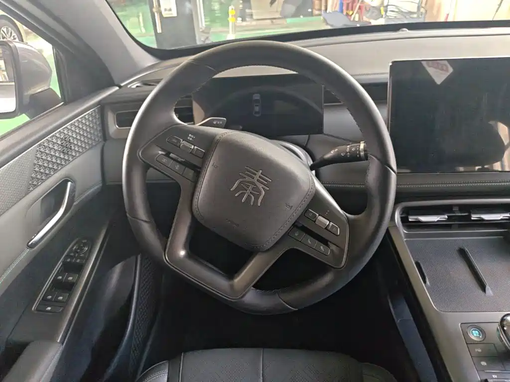 BYD Qin PLUS 2025 — фото 11