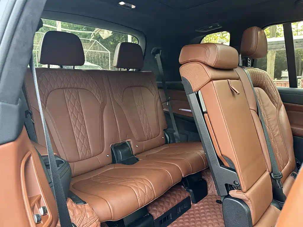 BMW X7 2020 — фото 29