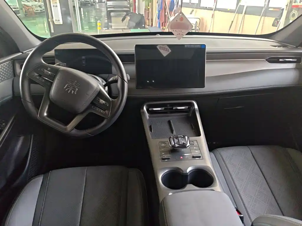 BYD Qin PLUS 2025 — фото 10