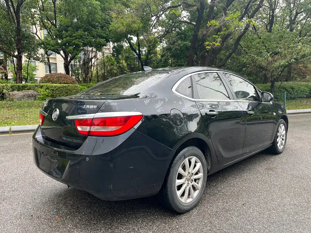 Buick Excelle 2013