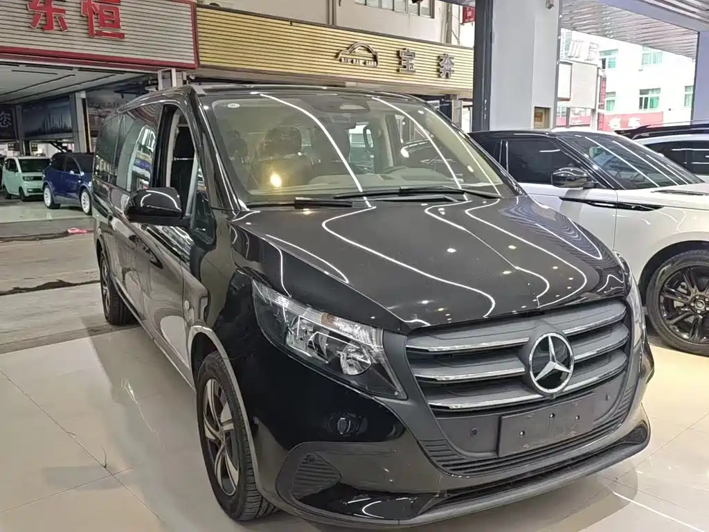 Mercedes-Benz Vito 2024