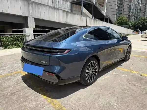 Geely Galaxy Starshine 8 2025