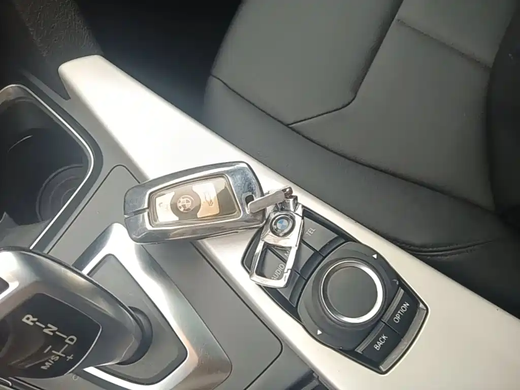 BMW 3 Series 2015 — фото 9